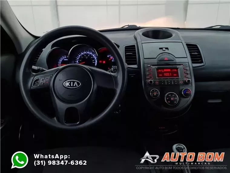 KIA Soul Prata 14