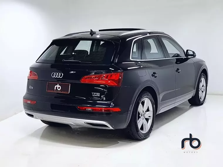 Audi Q5 Preto 13