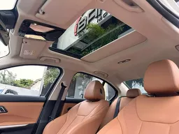 BMW 320i