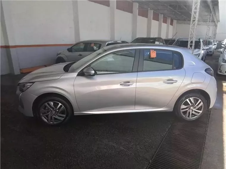 Peugeot 208 Cinza 8