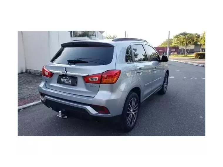 Mitsubishi ASX Prata 6