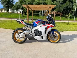 CBR 1000