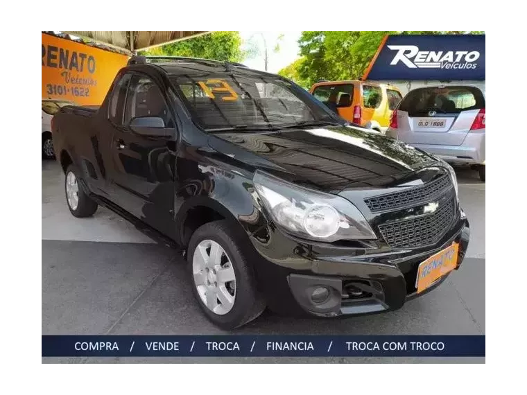 Chevrolet Montana Preto 7