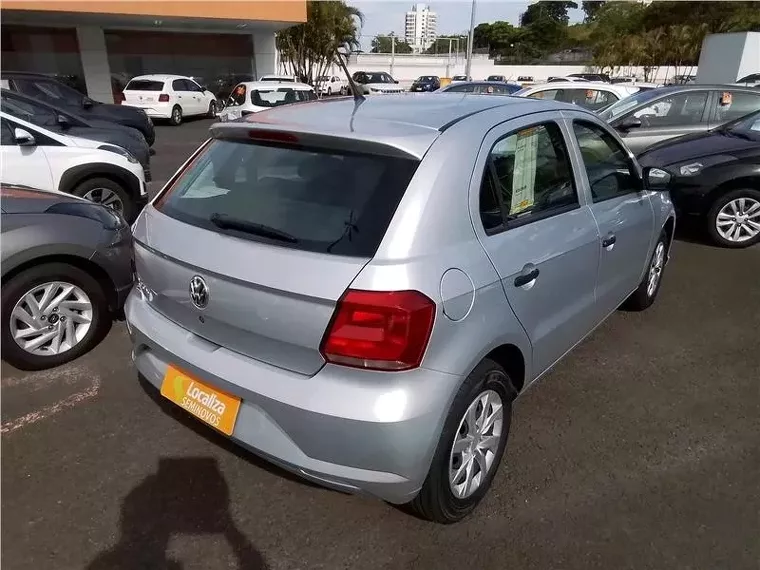 Volkswagen Gol Prata 2