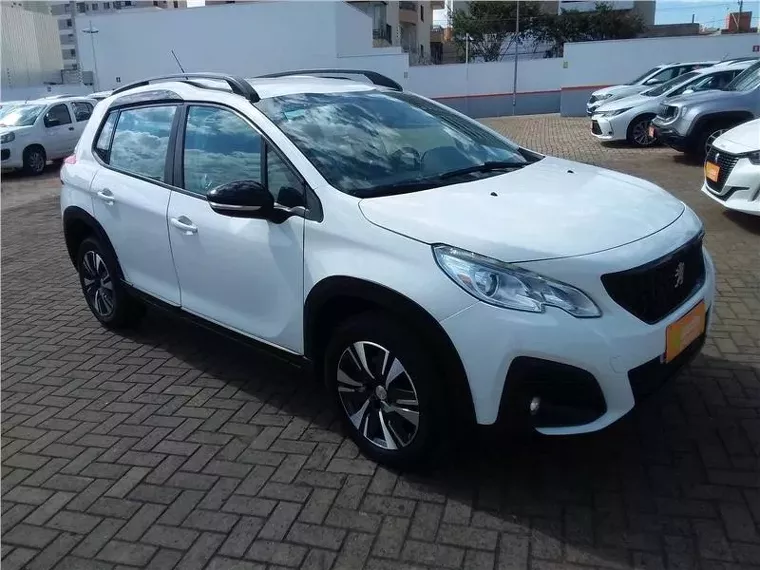 Peugeot 2008 Branco 9