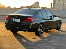BMW 320i
