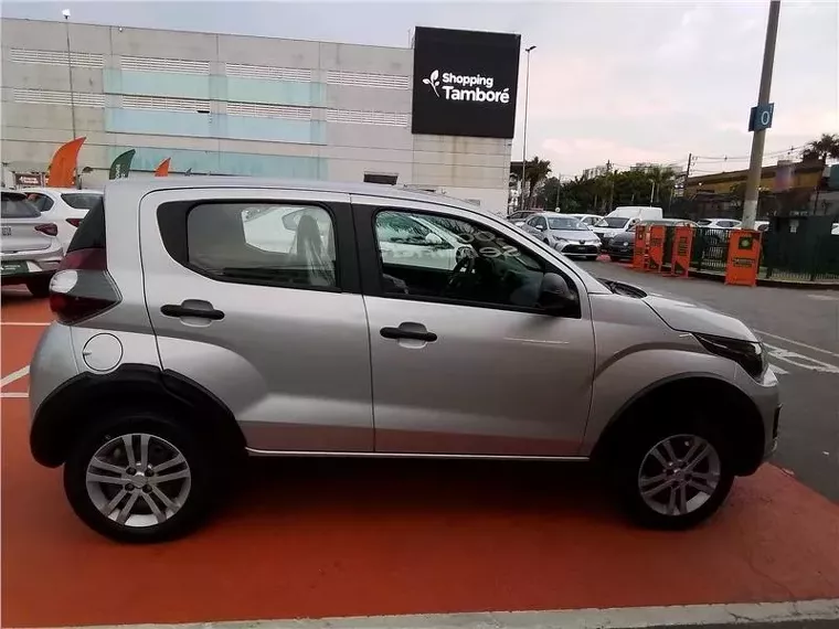 Fiat Mobi Prata 6