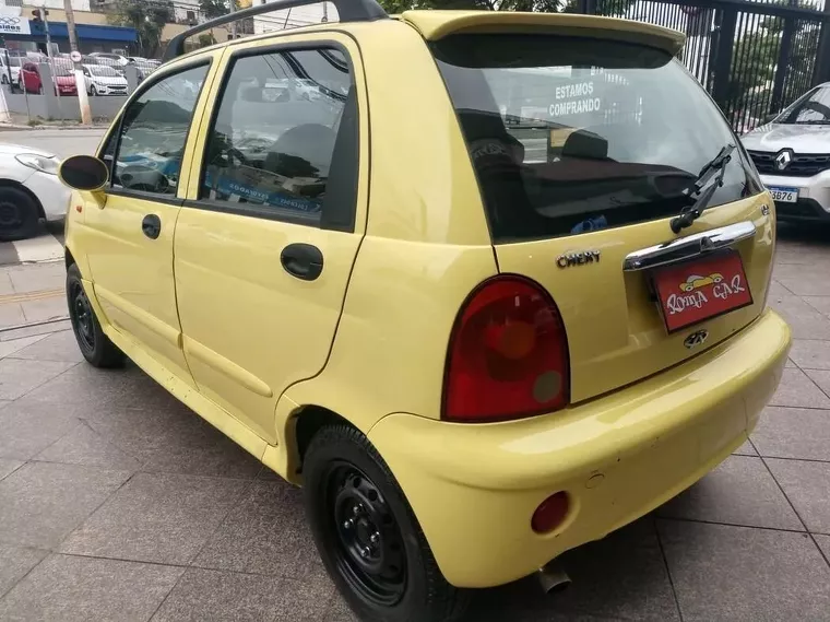 Chery QQ Amarelo 6