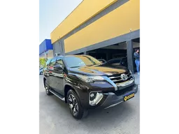 Toyota Hilux SW4