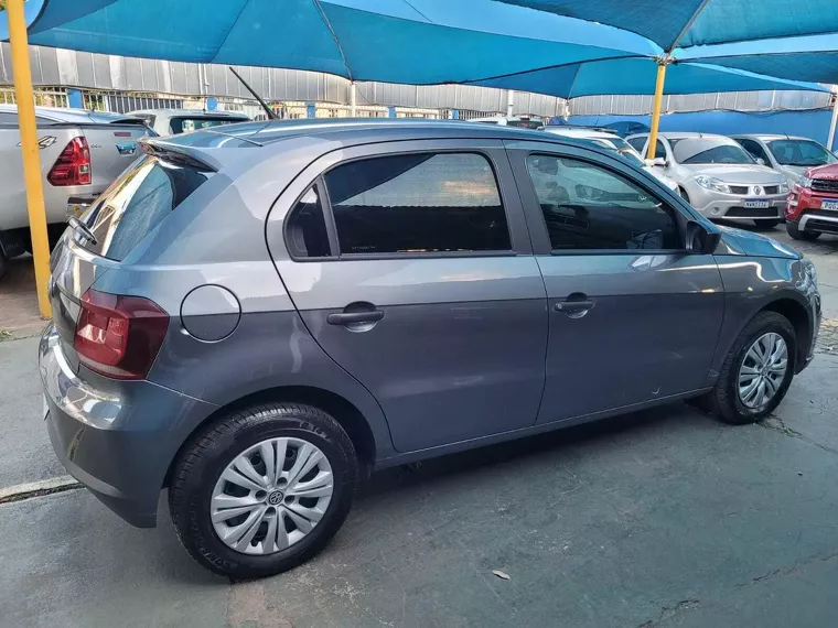 Volkswagen Gol Cinza 21