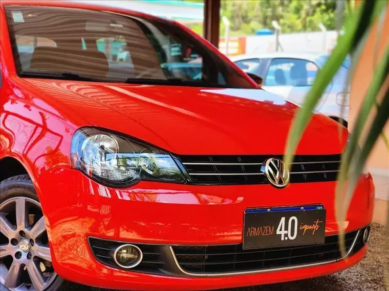 Volkswagen Polo Hatch Vermelho 16