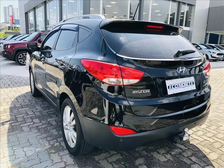 Hyundai IX35 Preto 10