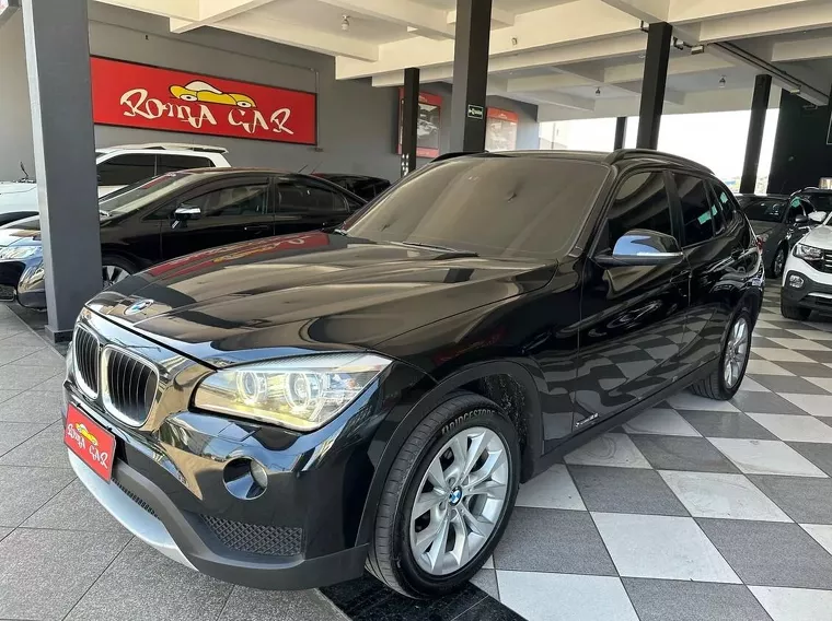 BMW X1 Preto 2