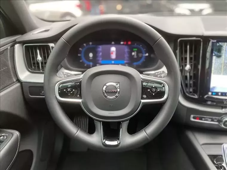 Volvo XC60 Prata 4