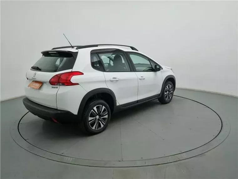 Peugeot 2008 Branco 10