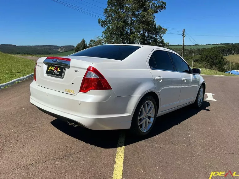 Ford Fusion Branco 6