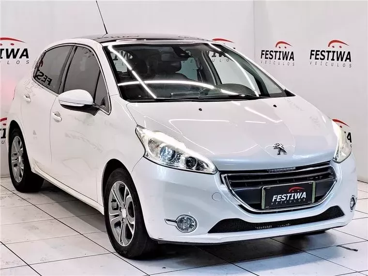 Peugeot 208 Branco 3