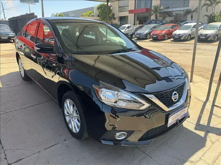 Nissan Sentra Preto 2