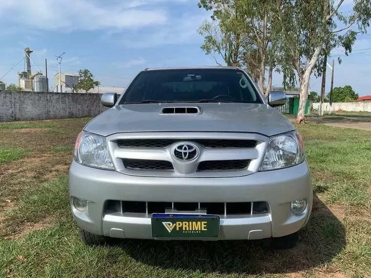 Toyota Hilux Prata 2