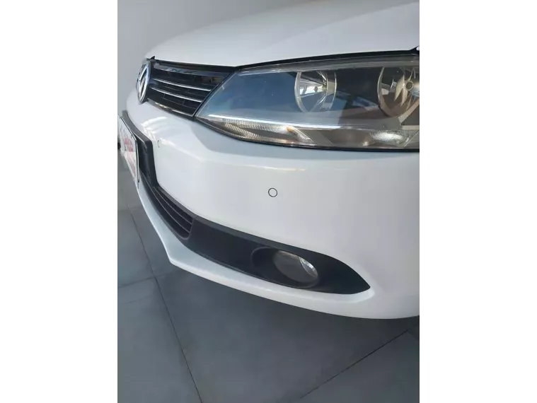 Volkswagen Jetta Branco 8