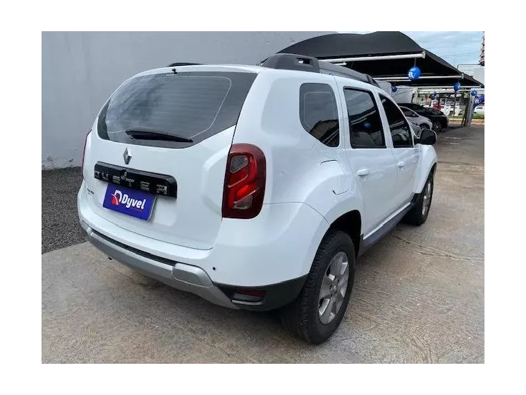 Renault Duster Branco 11