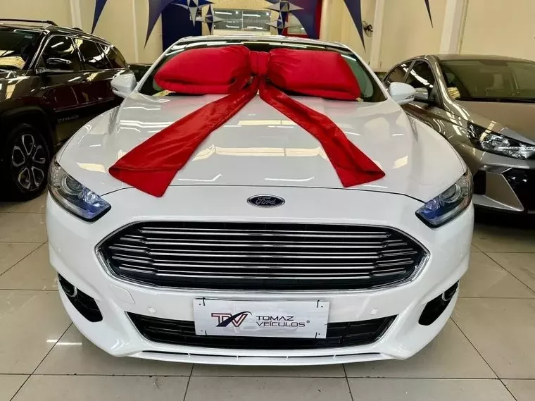 Ford Fusion Branco 6