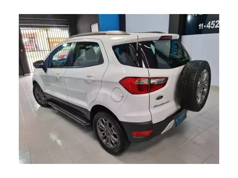 Ford Ecosport Branco 8