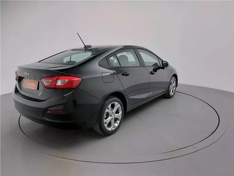 Chevrolet Cruze Preto 5