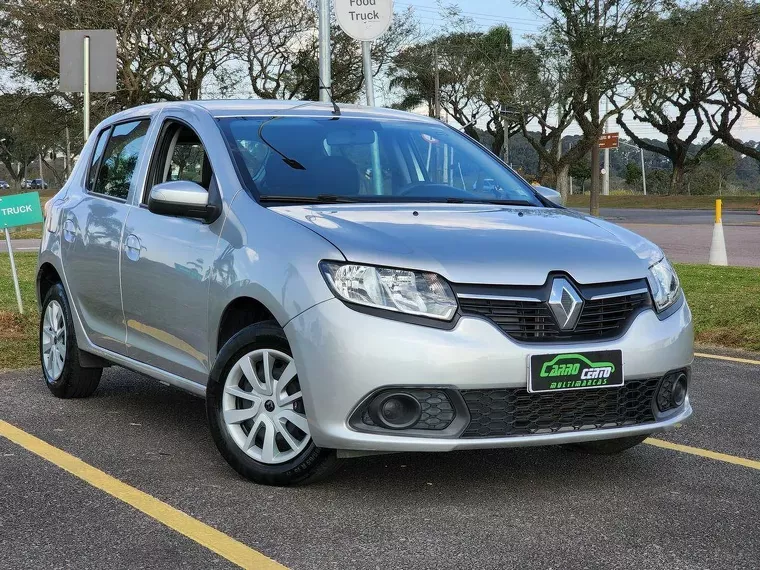 Renault Sandero Prata 10