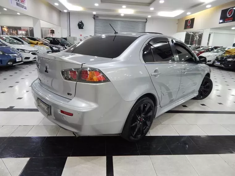 Mitsubishi Lancer Prata 1