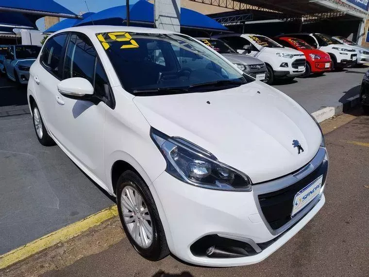 Peugeot 208 Branco 2