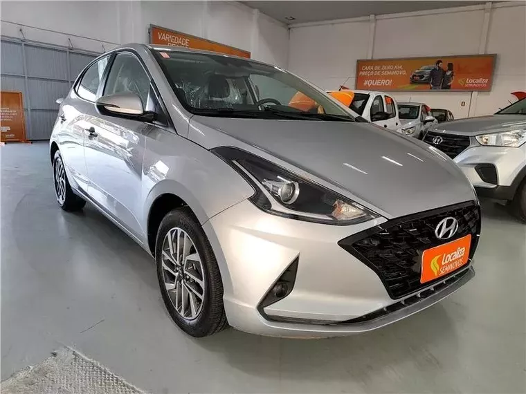 Hyundai HB20 Prata 4