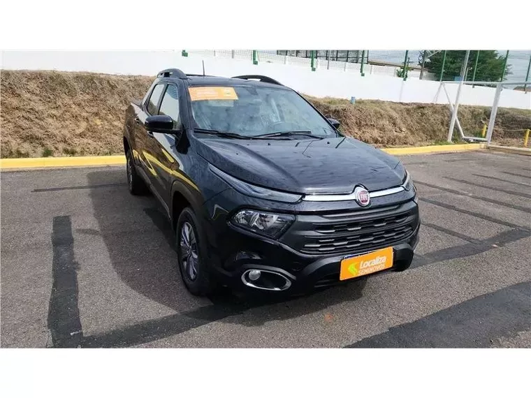 Fiat Toro Preto 6