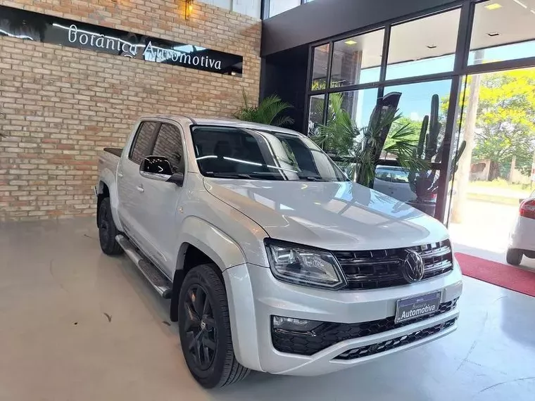 Volkswagen Amarok Prata 9