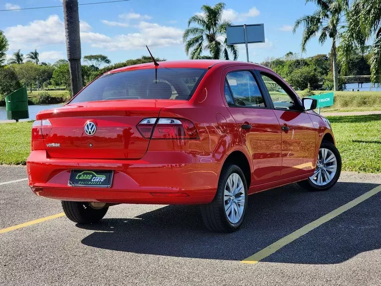 Volkswagen Voyage Vermelho 14