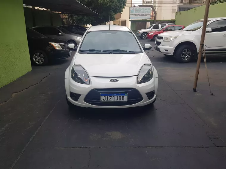 Ford KA Branco 8