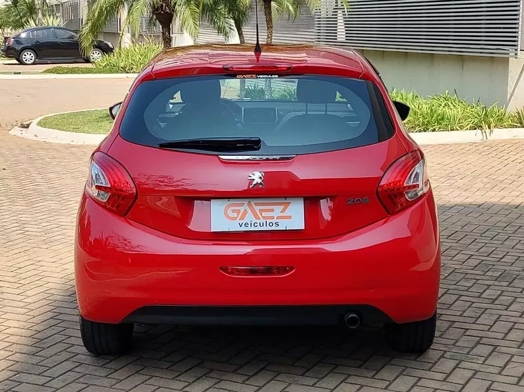 Peugeot 208 Vermelho 4