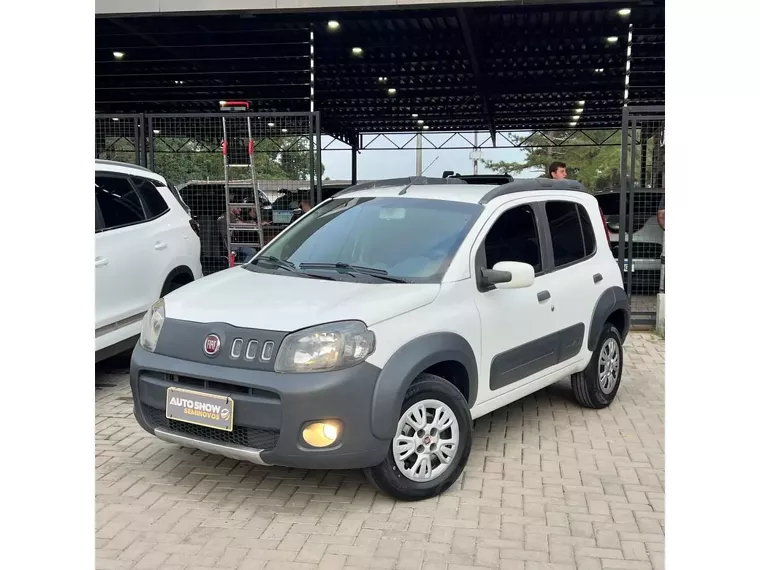 Fiat Uno Branco 1