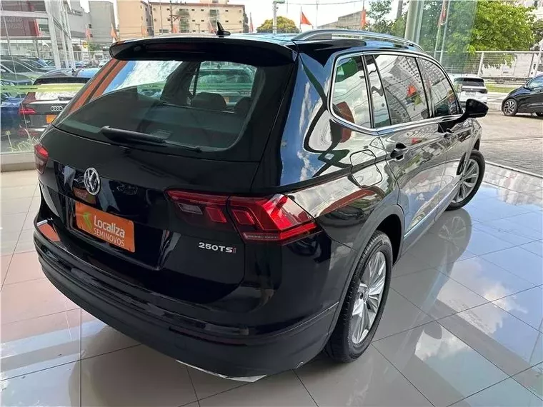 Volkswagen Tiguan Preto 11