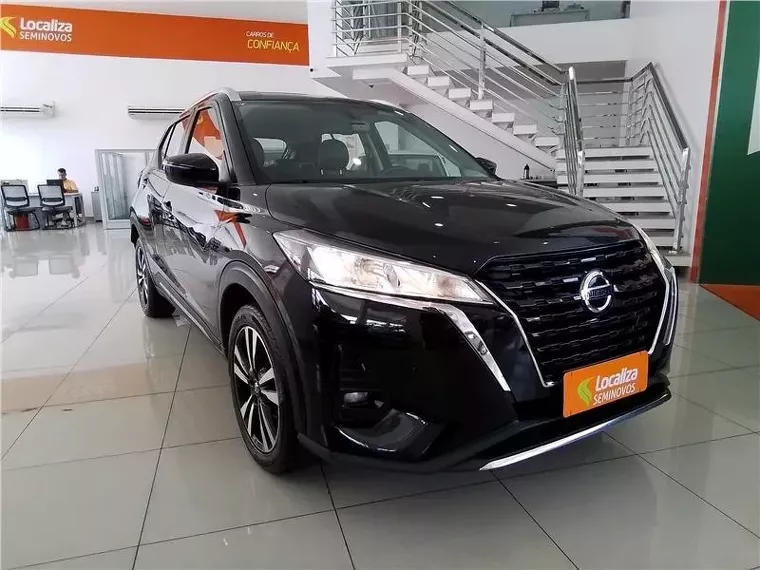 Nissan Kicks Preto 6