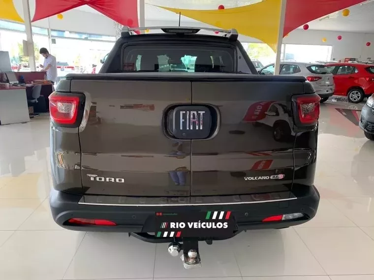 Fiat Toro Marrom 9