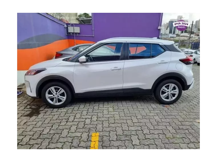 Nissan Kicks Branco 4