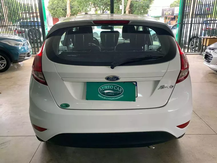 Ford Fiesta Branco 9