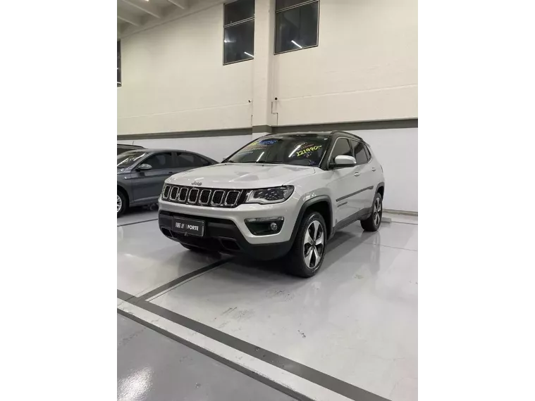 Jeep Compass Prata 4