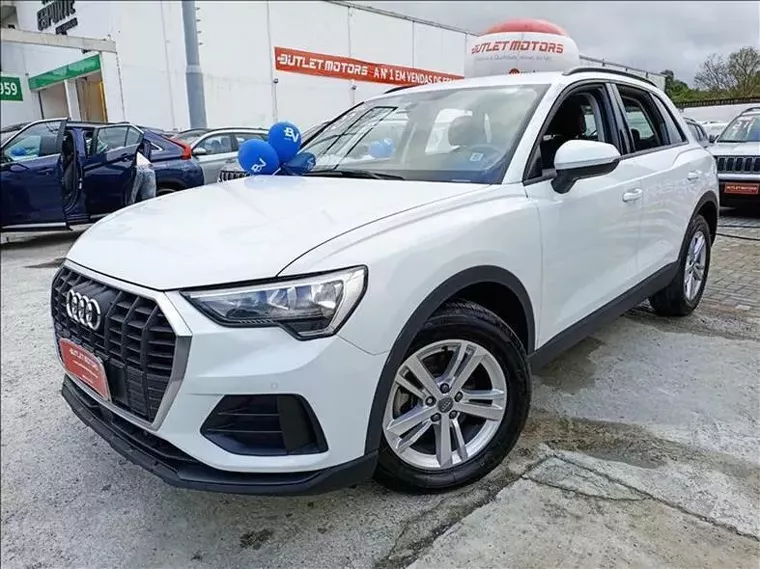 Audi Q3 Branco 6