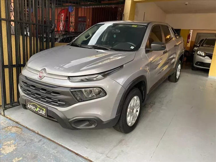 Fiat Toro Cinza 1