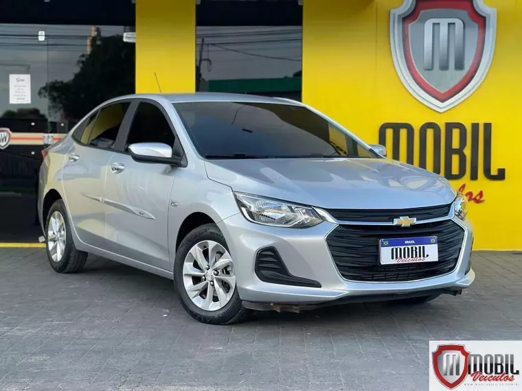 Chevrolet Onix Prata 8