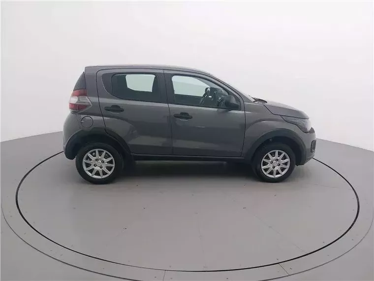 Fiat Mobi Prata 11