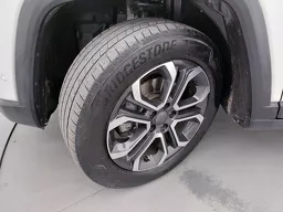 Jeep Commander