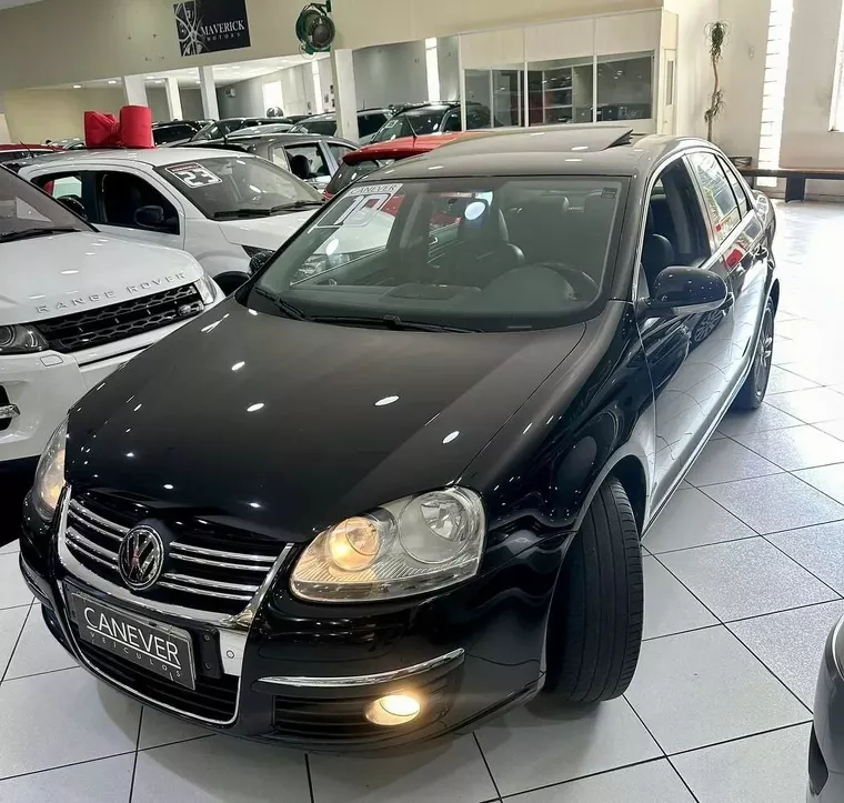 Volkswagen Jetta Preto 2